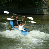 DESCENTE DE LA LESSE (KAYAKS BLEUS ET ROUGES)